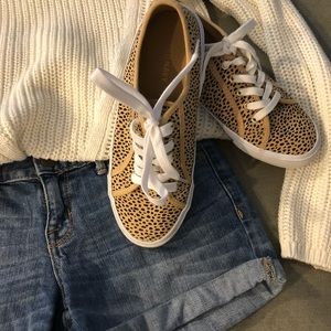 Leopard spotted sneakers